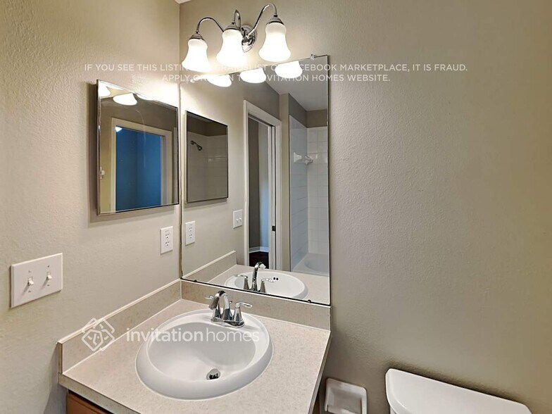 Building Photo - 7407 Turtle View Dr
