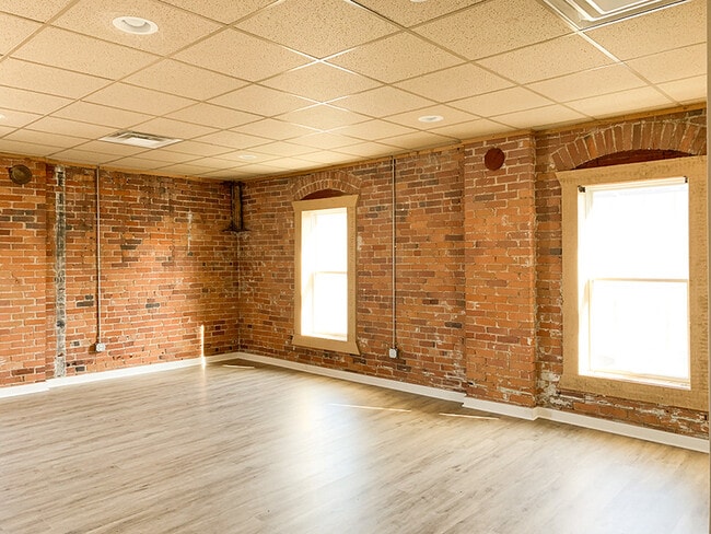 Building Photo - 2699 Guoin St