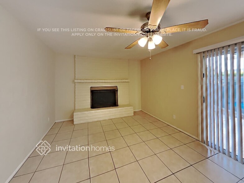 Building Photo - 1823 E Watson Dr