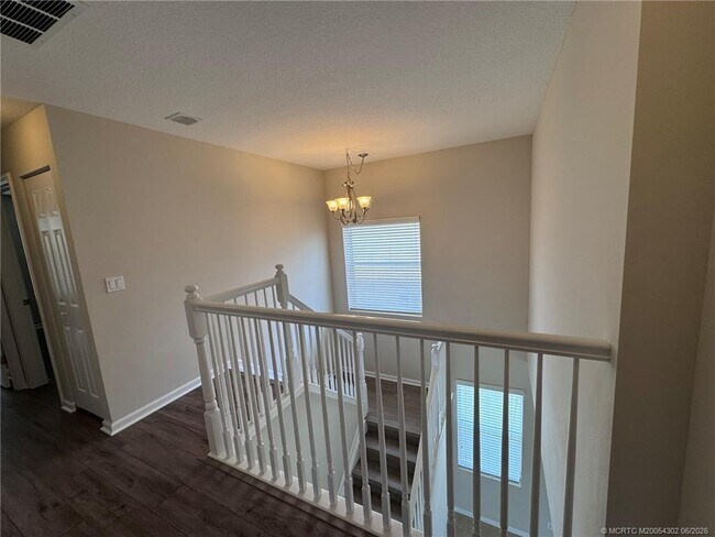 Building Photo - 11239 SW Barton Way