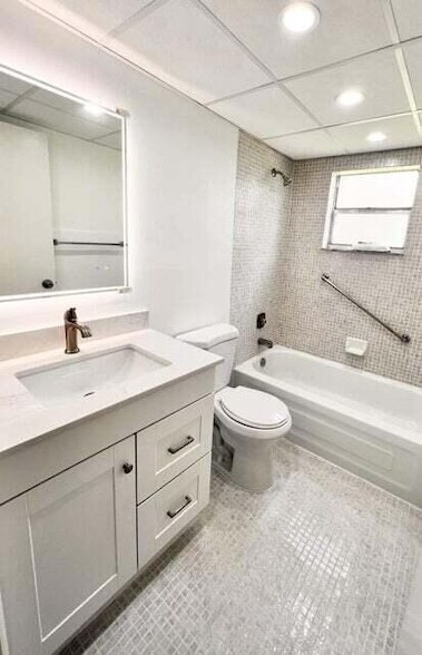 Building Photo - 58 Normandy Ln