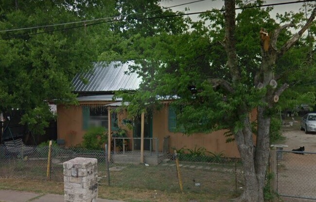 Building Photo - 6110 Kasper St