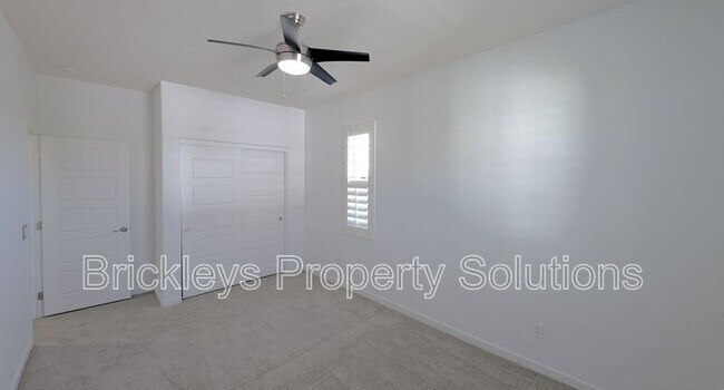 Building Photo - 2632 S Tobin