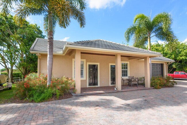 Building Photo - 14911 Equestrian Way