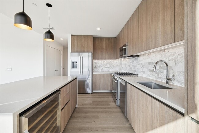 Building Photo - 1 Riva Row