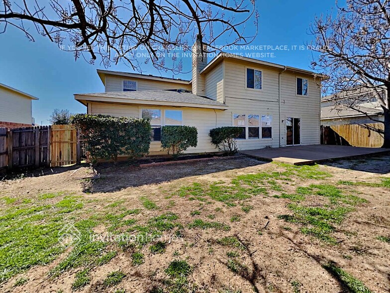 Building Photo - 250 Hilltop Dr