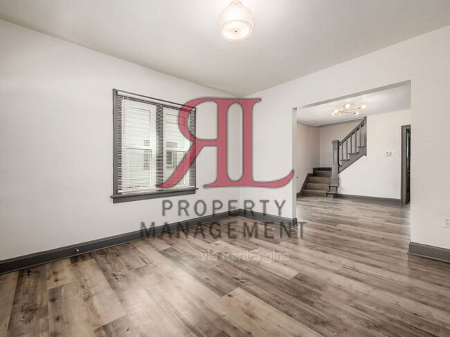 Building Photo - 439 Eldridge Ave