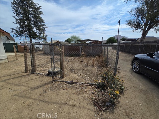 Building Photo - 4728 Hillside Ave