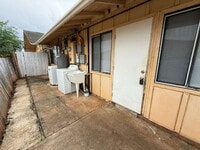 Building Photo - 2BD/1BA Duplex in Pearl City – Parking, In-Unit W/D