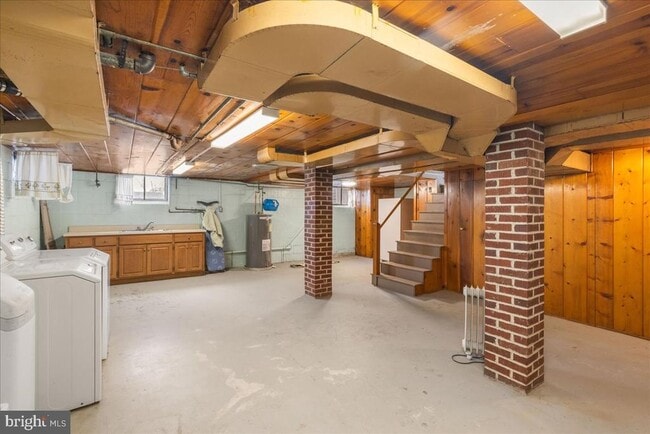 Building Photo - 312 Shawnee Ave