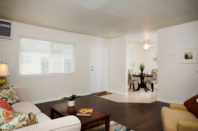 Building Photo - Marina Creek Apartments