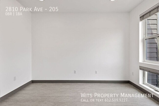 Building Photo - 2810 Park Ave