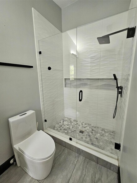 Building Photo - 9749 Porta Leona Ln