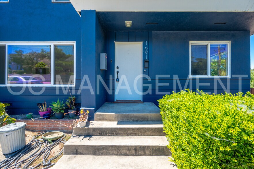 Building Photo - 1691 Johnson Ave