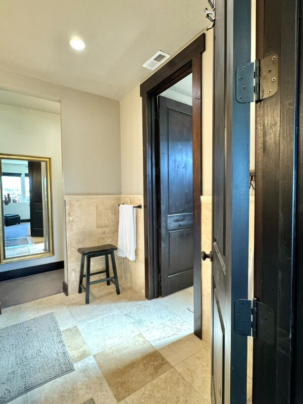 Building Photo - 658 S 1920 W