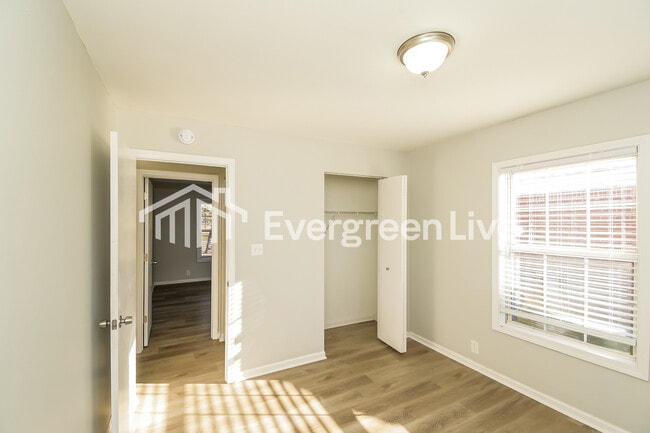 Building Photo - 1850 Priscilla Ave