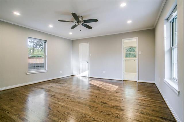 Building Photo - 9210 San Fernando Way