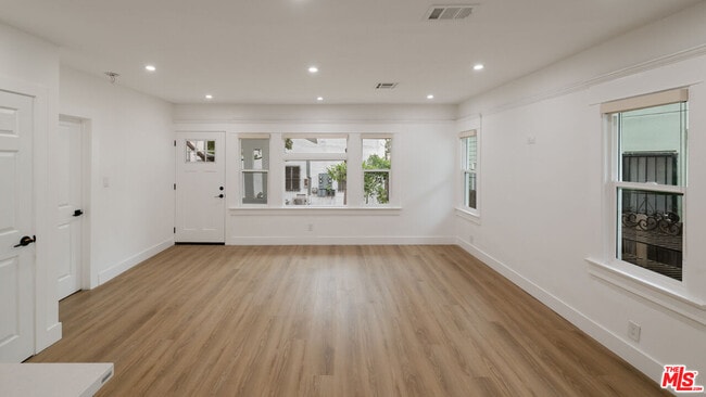 Building Photo - 5729 Carlton Way