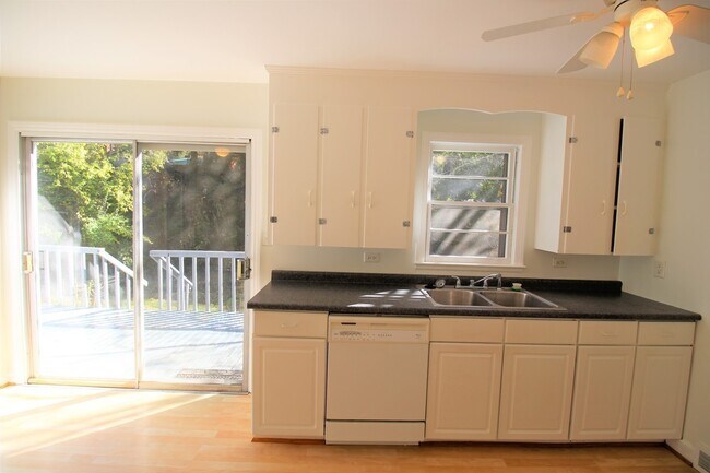 Building Photo - Black Mountain Bungalow minutes from Lake Tomahawk!