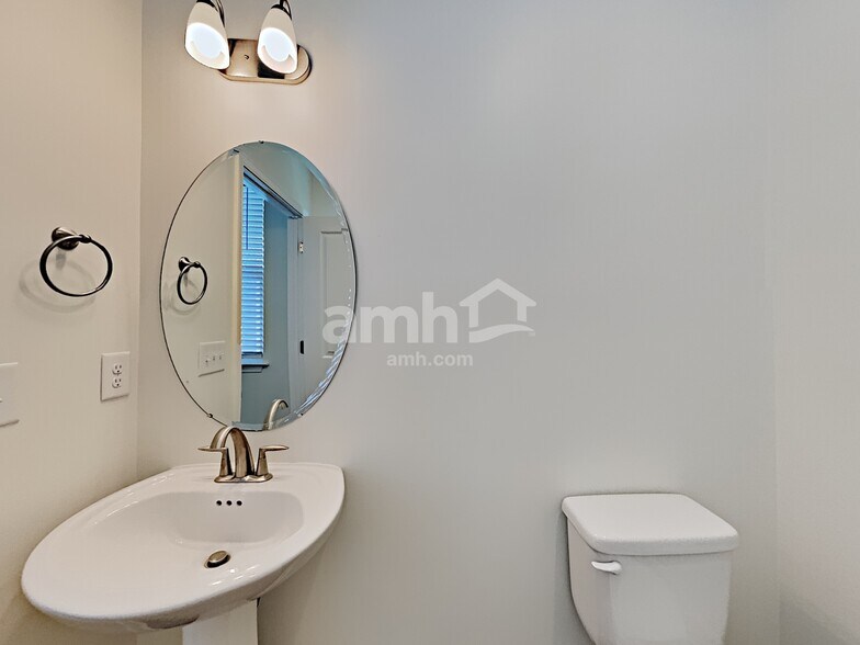 Building Photo - 4800 Horatio Ct