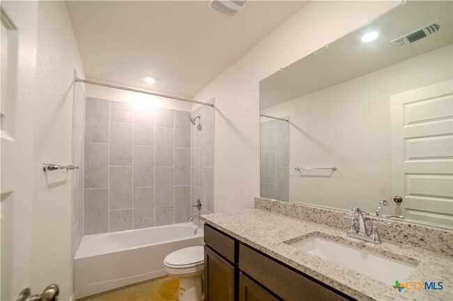 Building Photo - 907 Switchgrass Dr