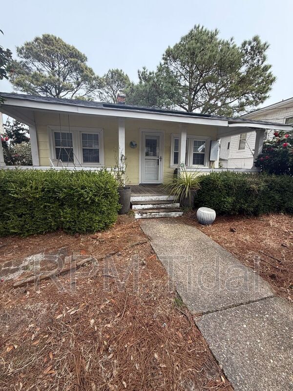 Primary Photo - 224 A View Ave