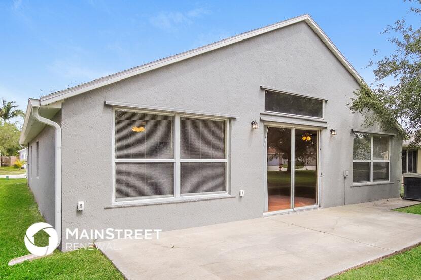 Building Photo - 475 Sedgewood Cir