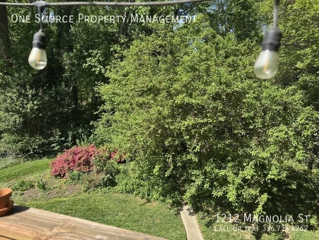 Building Photo - 1212 Magnolia St