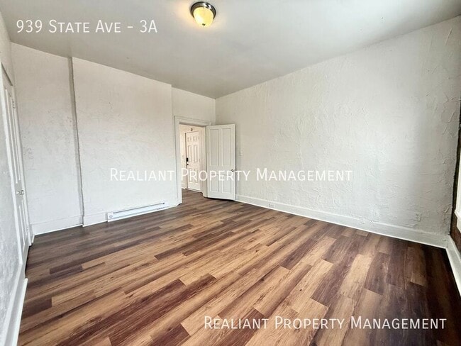 Building Photo - 939 State Ave