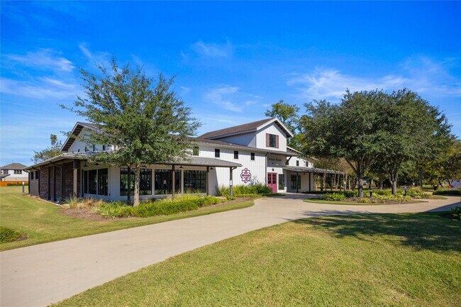 Building Photo - 1810 Winston Store Lp