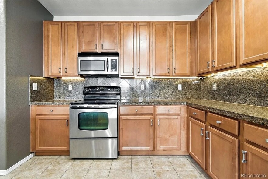 Building Photo - 8489 Canyon Rim Cir