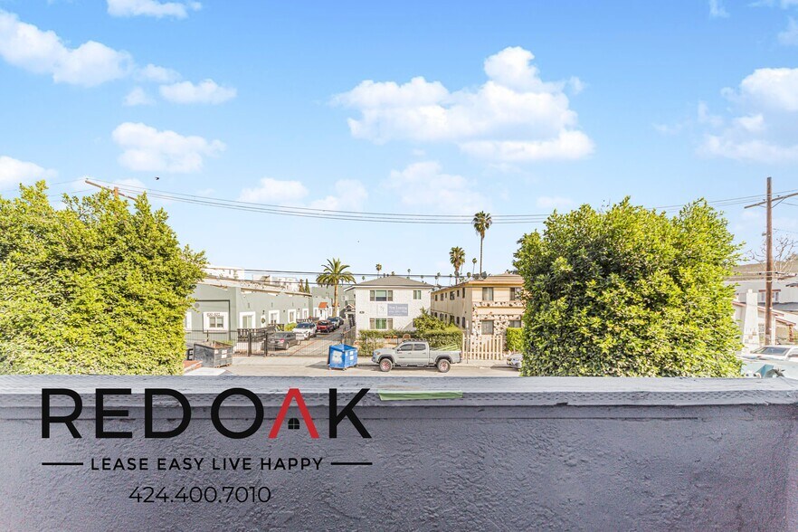 Building Photo - 619 N Kingsley Dr