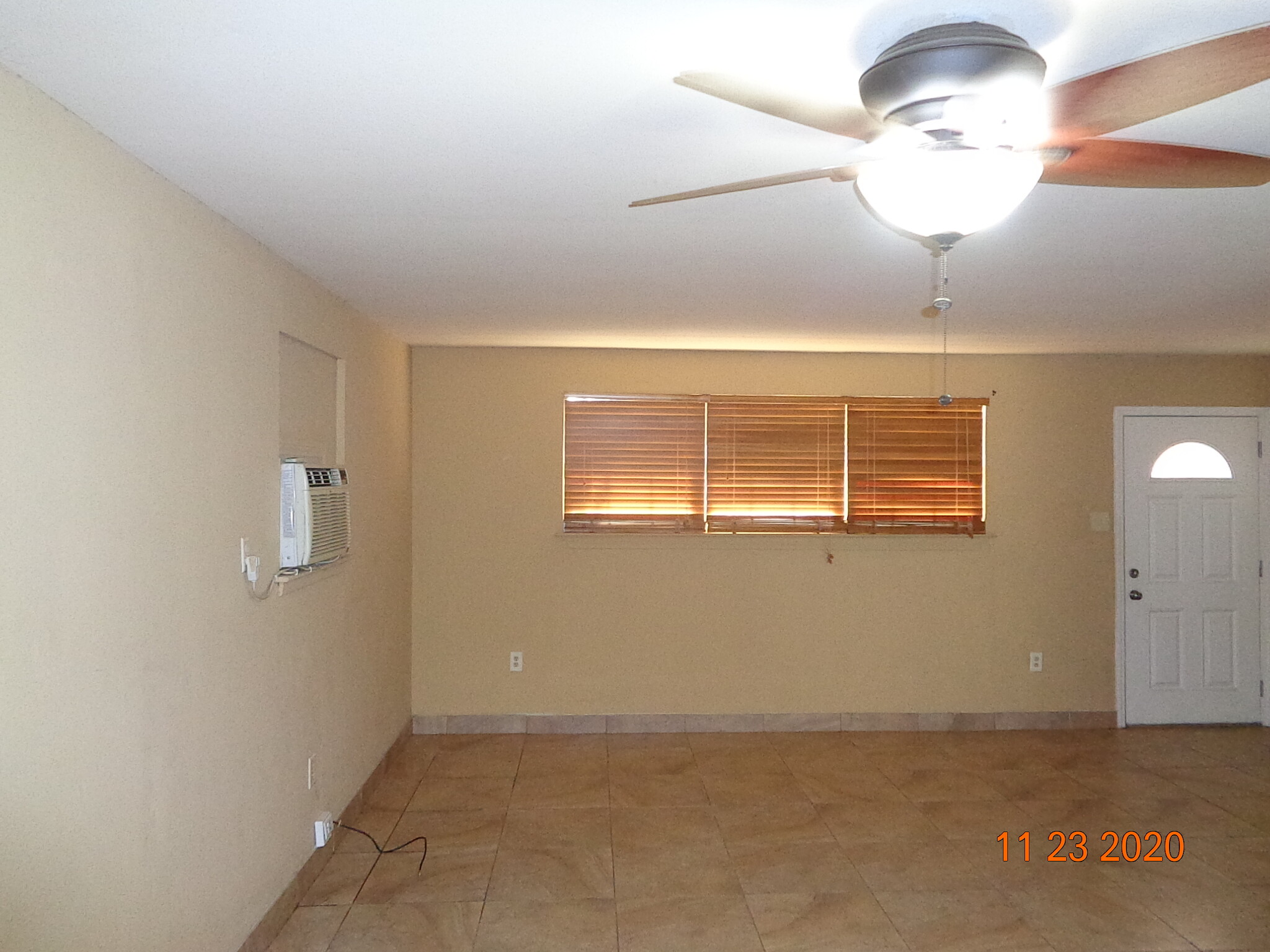 Tile floor. No carpet - 676 Jennifer Jean Dr