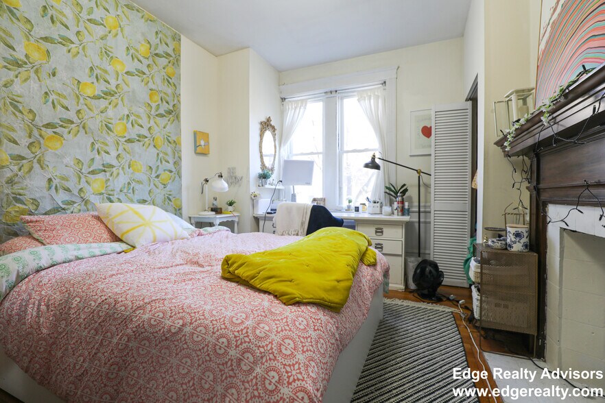 Building Photo - 115 Freeman St