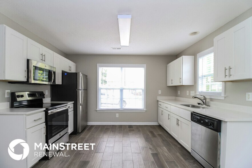 Building Photo - 3801 Heather View Ln