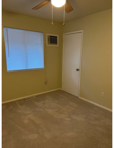 Closet bedroom 2 - 4324 Ericson Dr