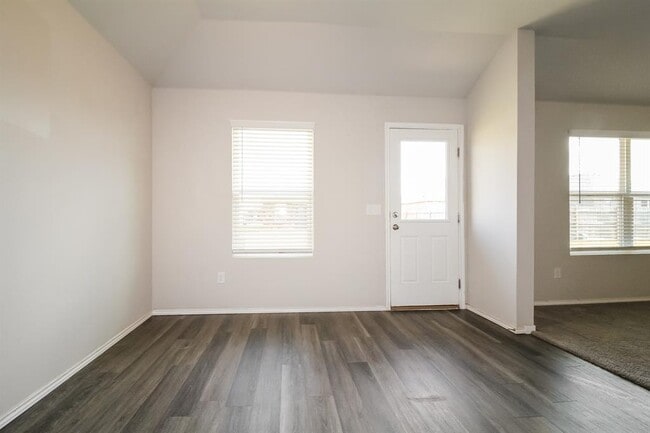 Building Photo - 5304 Mac Rd