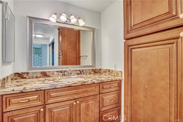 Building Photo - 2571 Plaza del Amo