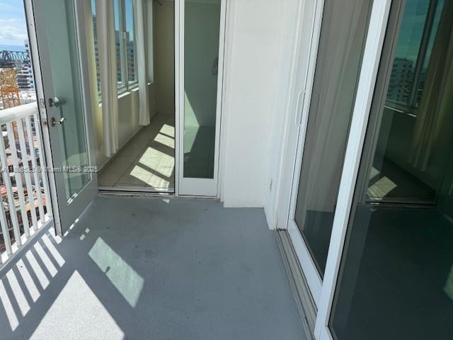 Building Photo - 5401 Collins Ave