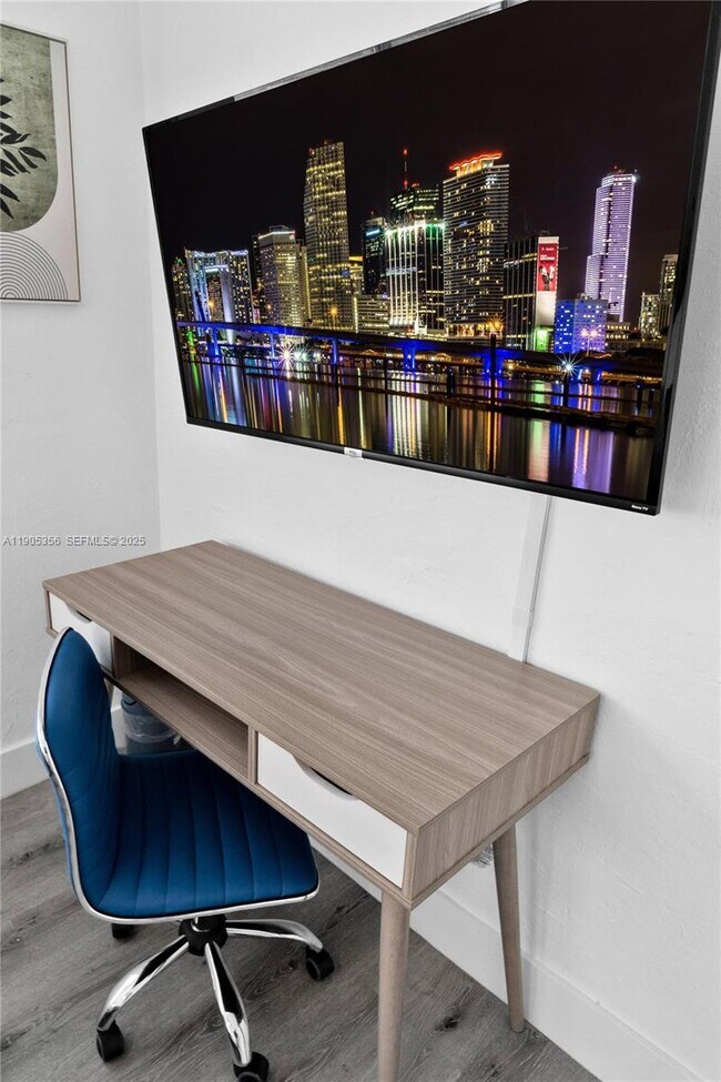 Building Photo - 6650 McKinley St