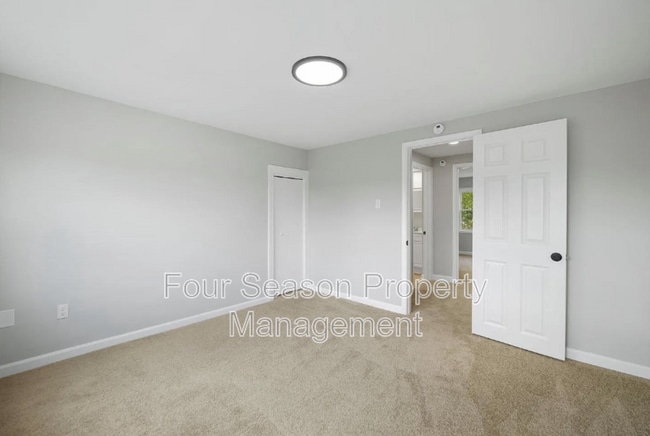 Building Photo - 837 Virginia Ave