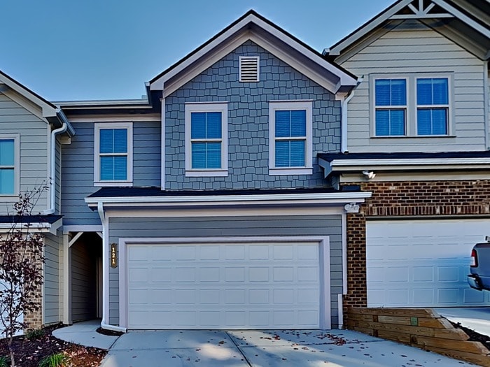 Primary Photo - 121 Wayne Ln