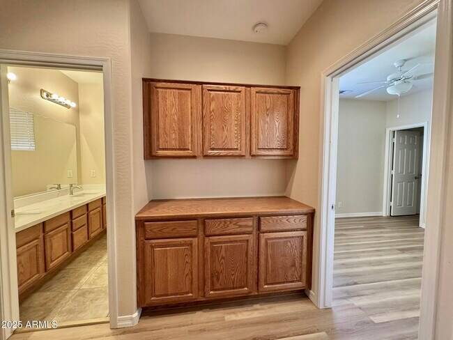 Building Photo - 2671 S Dragoon Dr
