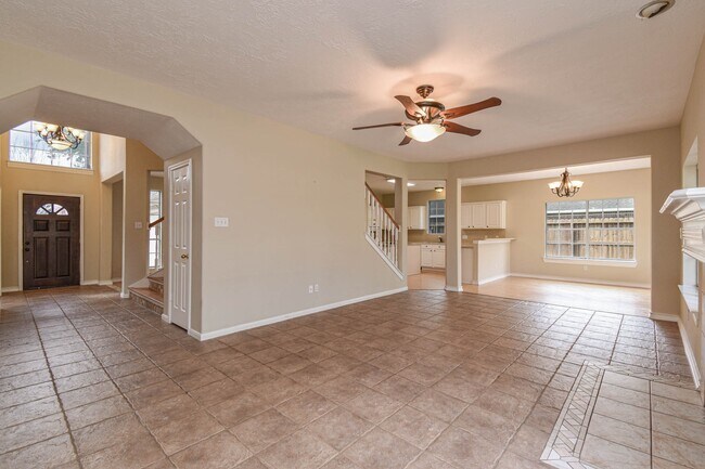 Building Photo - 8806 Edenbridge St