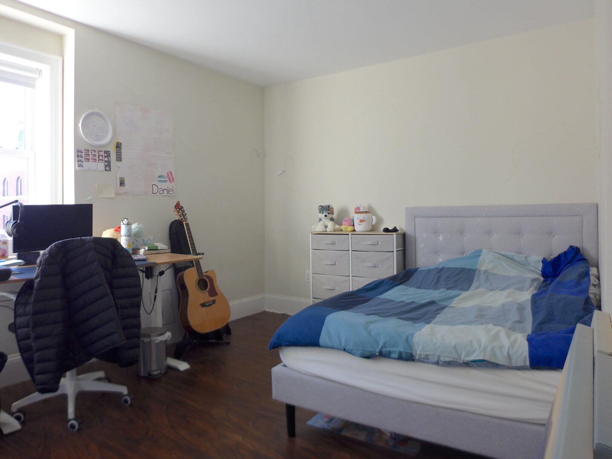 Building Photo - 8 Newcomb St