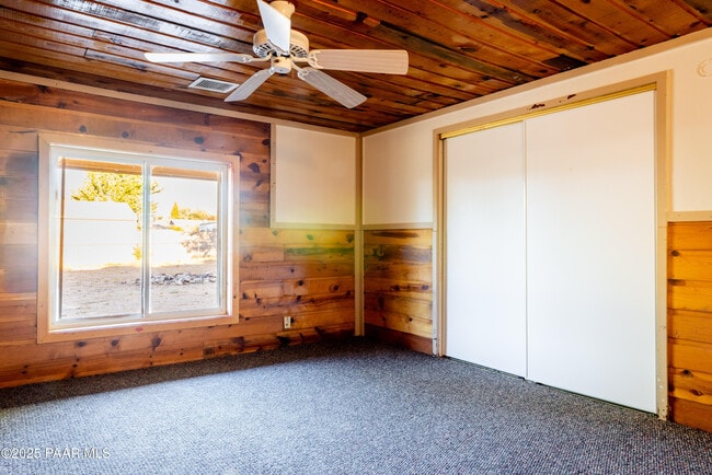 Building Photo - 3225 N Starlight Dr