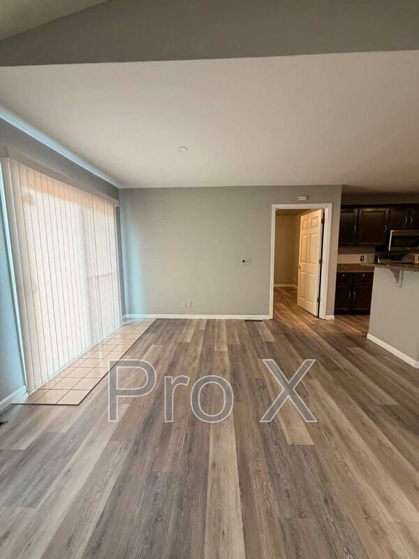 Building Photo - 2430 E Manitou St