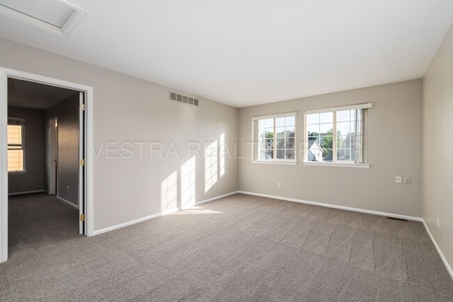 Building Photo - 5524 S Rome Way