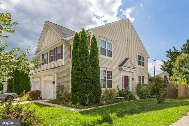 Building Photo - 151 Brynwood St