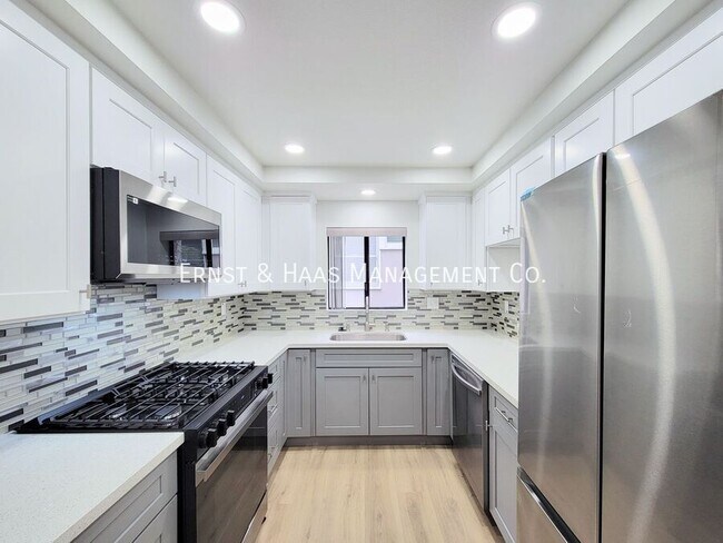 Building Photo - 1758 2nd St